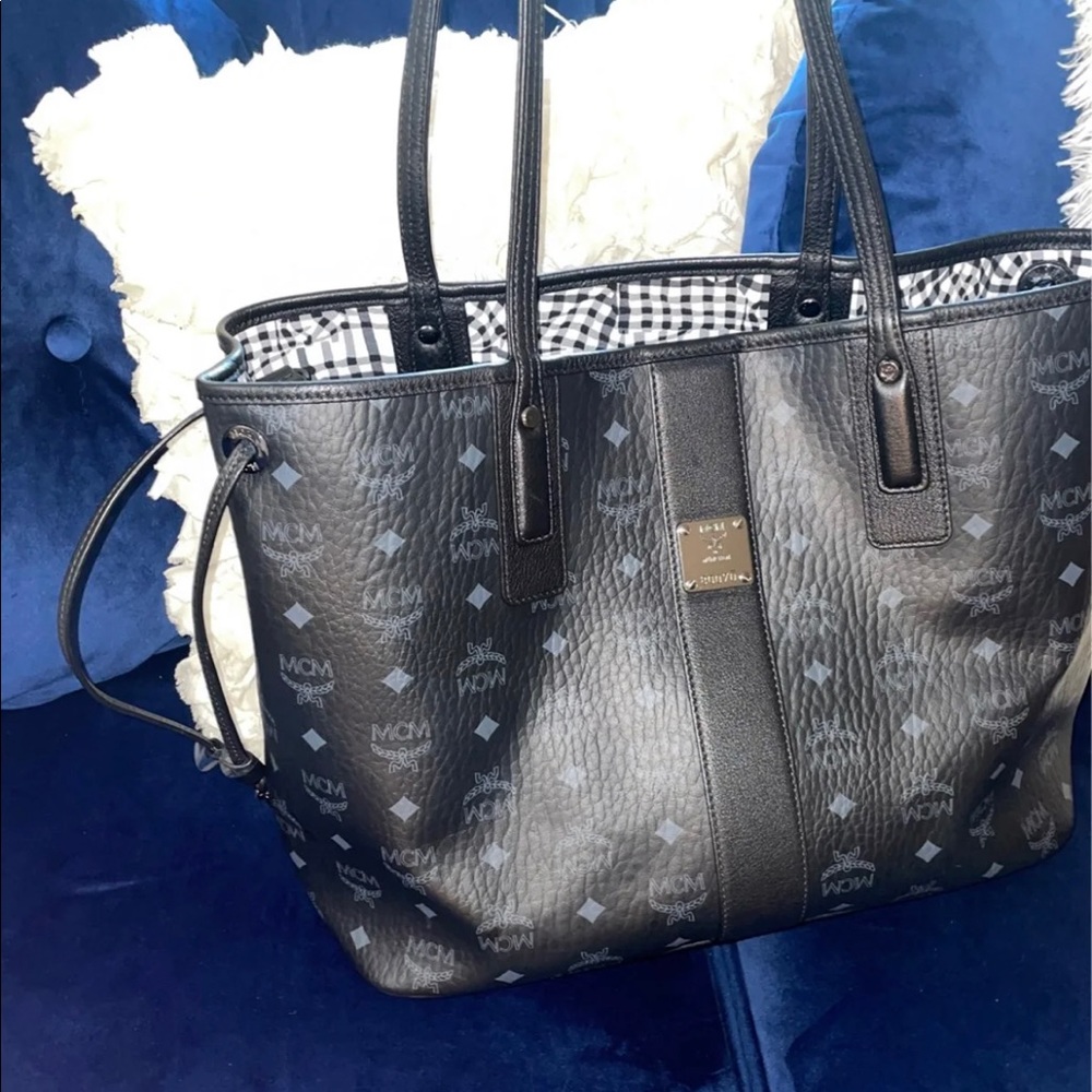 Medium mcm tote